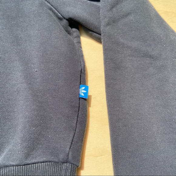 Adidas Trefoil Cropped Hoodie - Picture 3 of 6